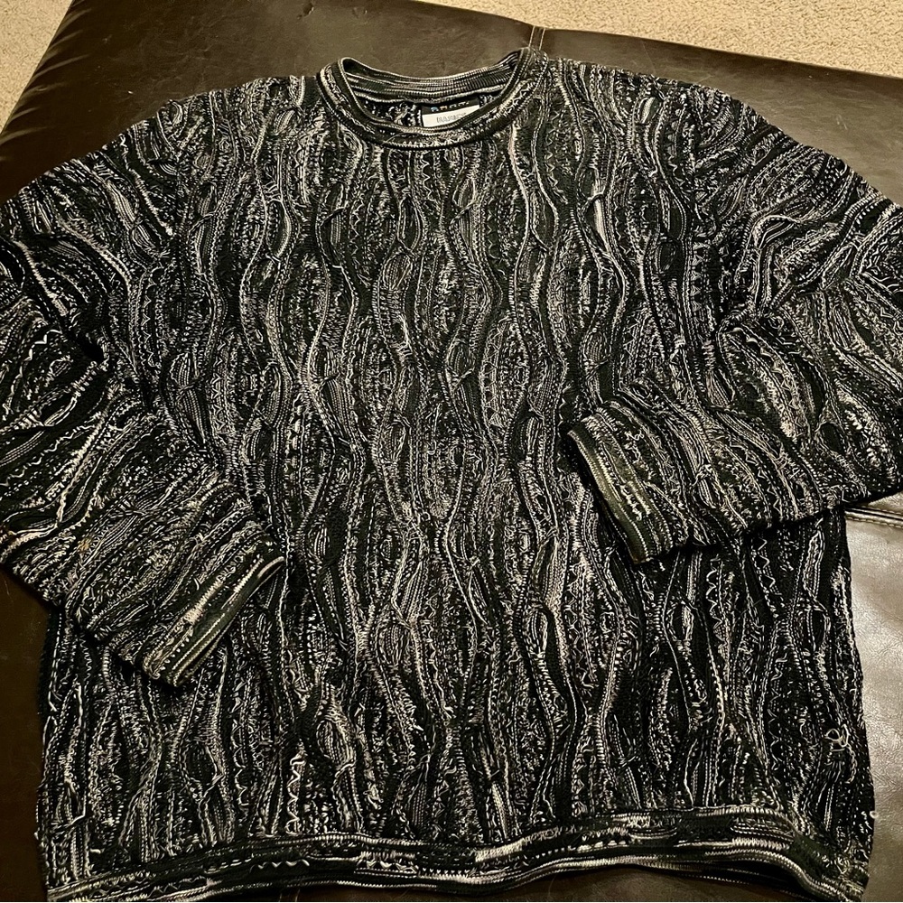 Beautiful Coogi Australia
Vintage mens sweater.   EUC
